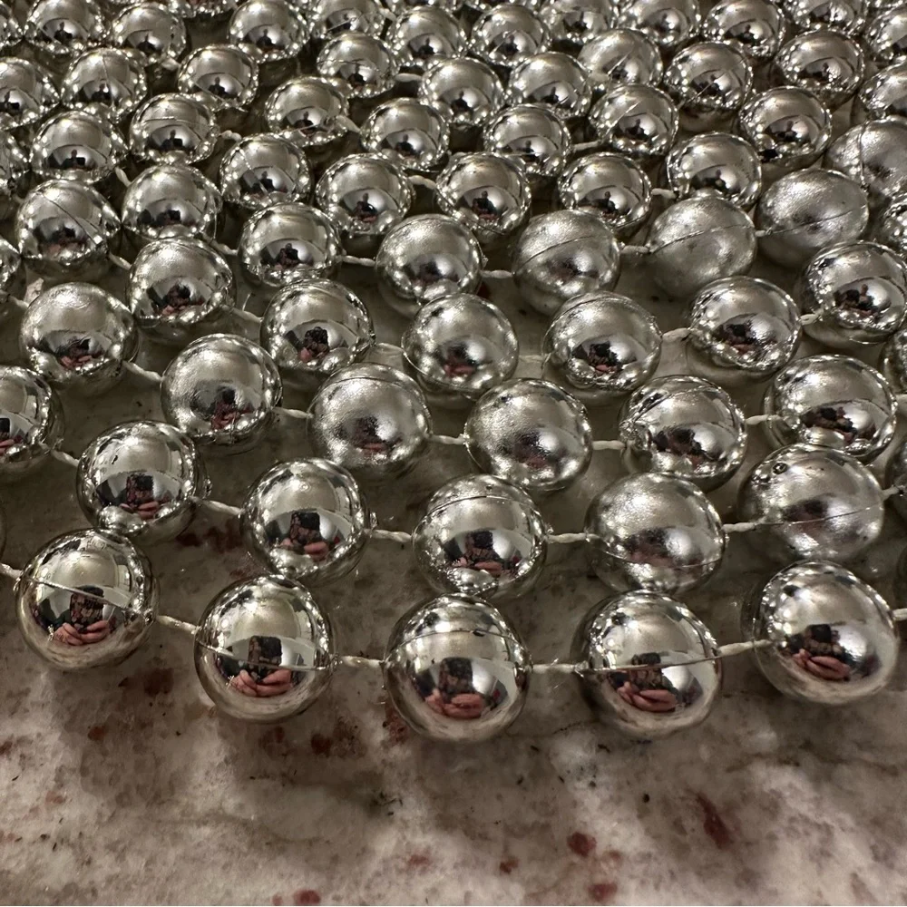 Christmas Tree Garland Long 16 Feet Shiny Bright EUC String Balls